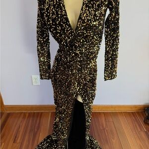 Black and Gold Sequin Long Sleeve Dress